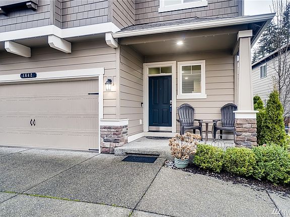 3rd image of 1642 76th Ave Se
