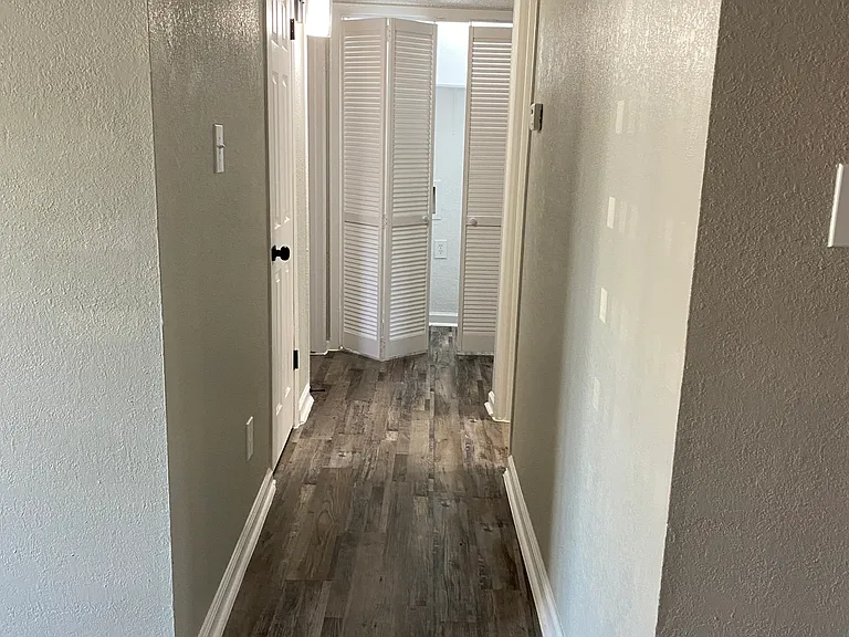 Maxton West Apartment Homes — Photo 98