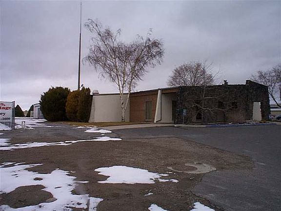 5th image of 4000 Yellowstone Ave