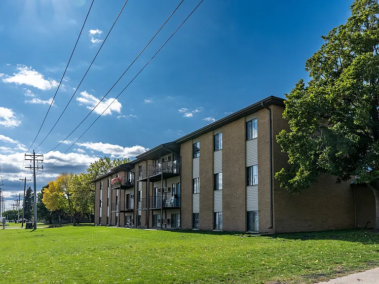 Fargo, ND France Apartments | Exterior
