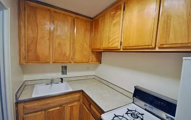 Sold by Corcoran | media 21