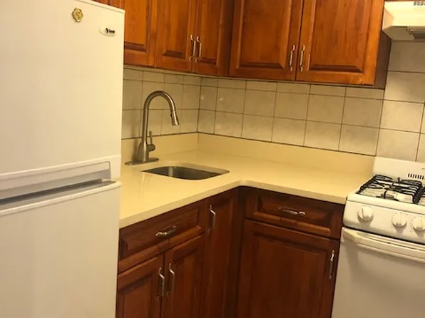 40 West 76th Street image 4 of 8