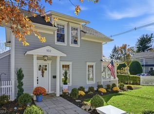 102 Center Ave, Chatham, NJ 07928