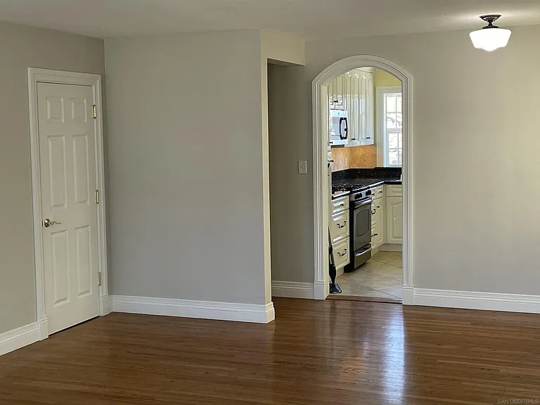 2119 Missouri St — Photo 4