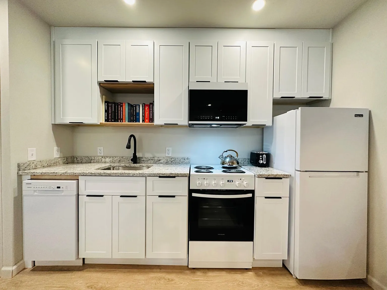 1 bed, 440 sqft, $1,850 — Photo 4