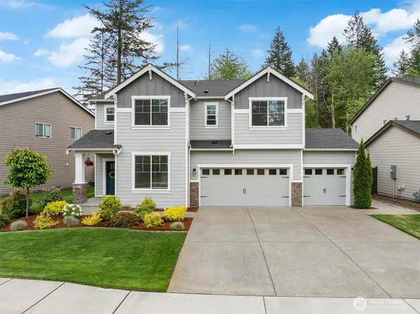 17525 Crossing Drive E, Puyallup, WA 98374