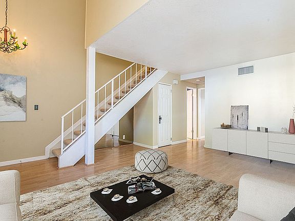 4th image of 259 Gazania Ct
