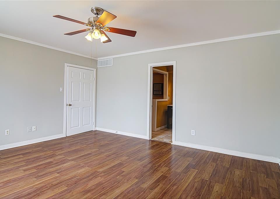 3300 Yorktown St APT 30, Houston, TX 77056 | Zillow