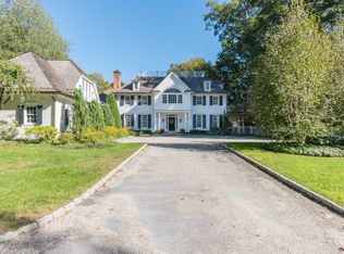 38 Three Wells Ln, Darien, CT 06820