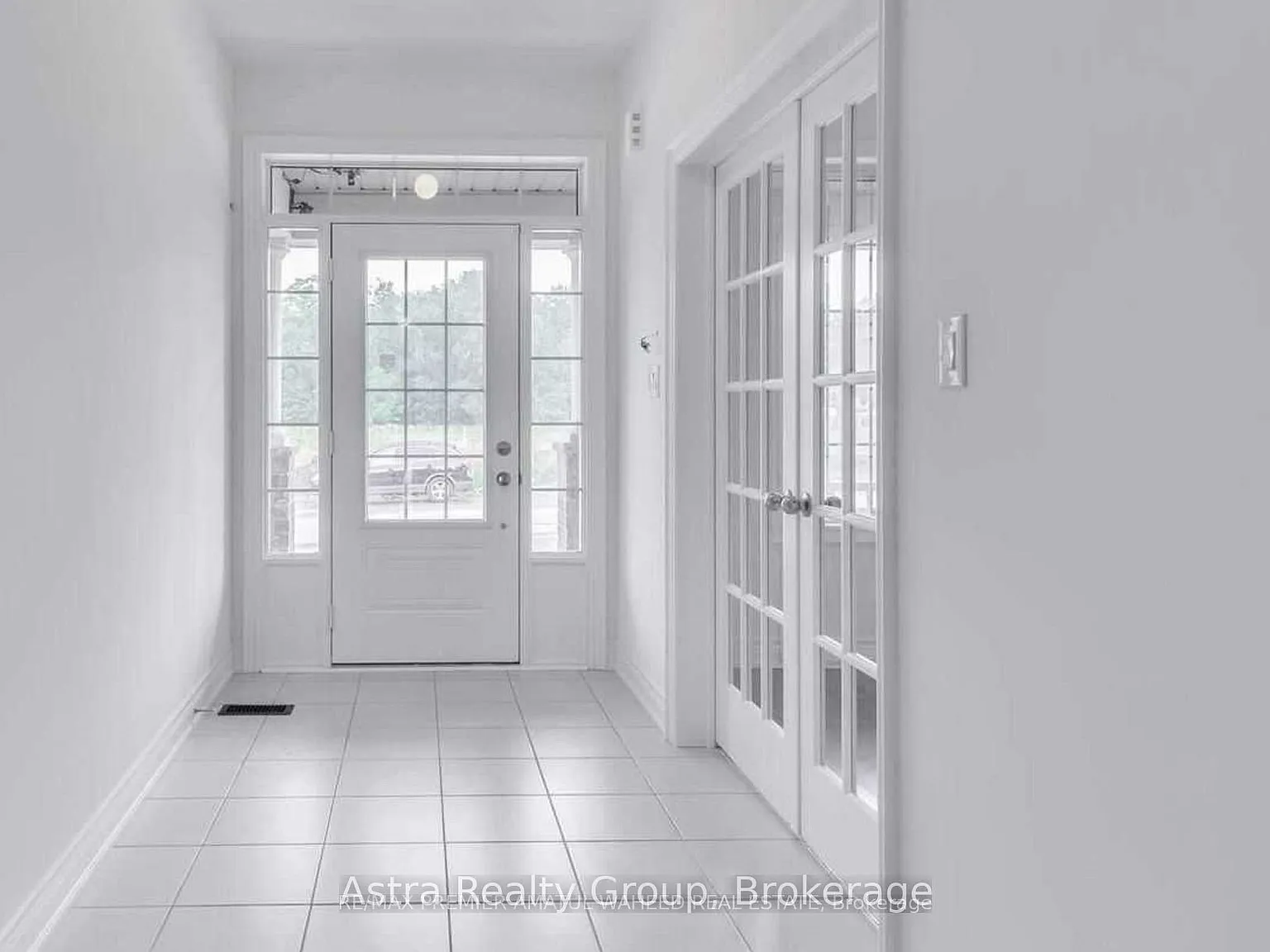 5 bed, $4,750 — Photo 2