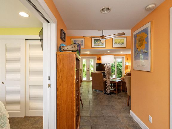 5th image of 1107 Olivia St