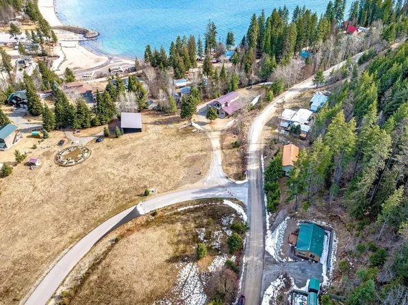 216 Midas Dr, Sagle, ID 83860