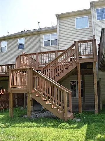 1627 Trestle St — Photo 12