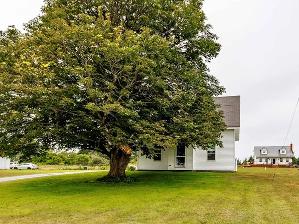 684 Highway 335, West Pubnico, NS B0W 3S0