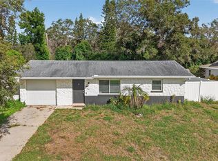 1430 Park View Ln, Largo, FL 33770