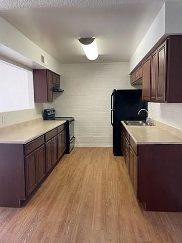 1st image of 1423 N Palo Verde Dr #44