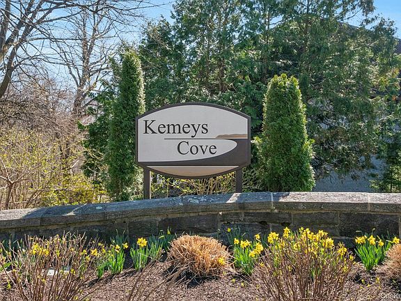 4th image of 311 Kemeys Cove