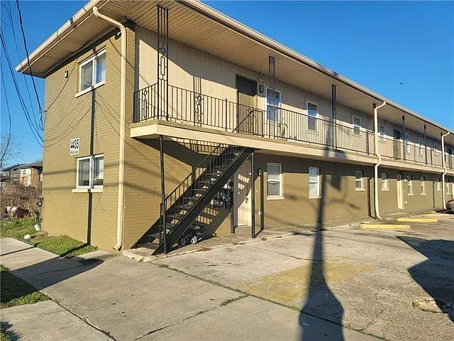 4415 Wilson Ave #A