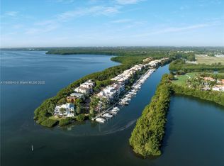 Royal Hrb Yacht Cl Marina, Palmetto Bay, FL 33157
