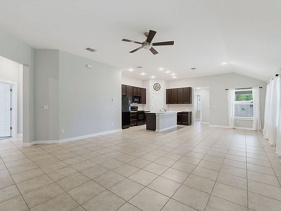 4th image of 201 Benedict Ave