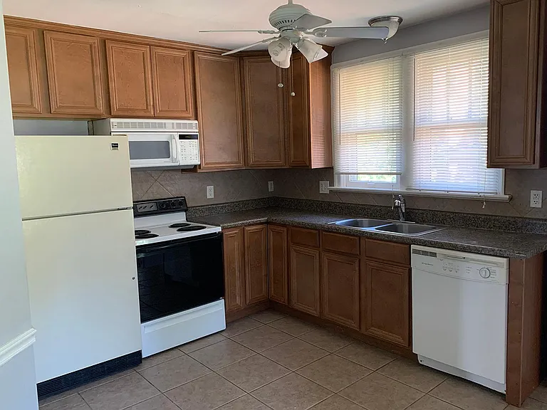 8903 Powell Ave — Photo 26