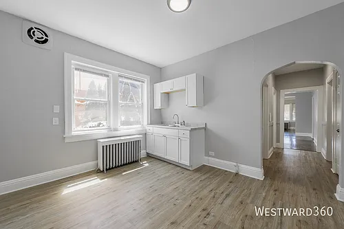 4011 Elm St #1F Photo 1