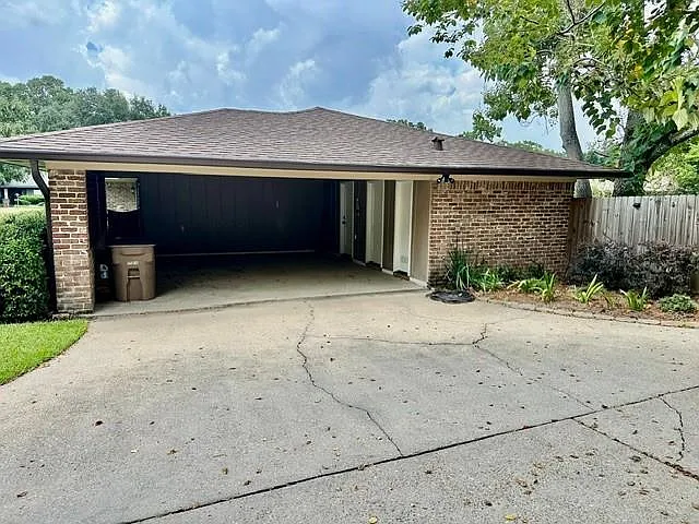 503 Highland Woods Dr W — Photo 15