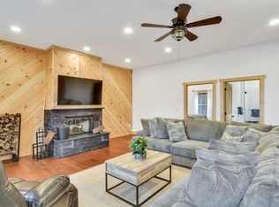8 Alpine Rdg, Greenville, ME 04441