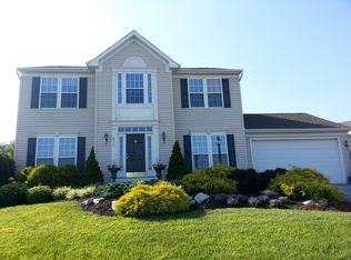 5317 Countryside Dr, Kinzers, PA 17535