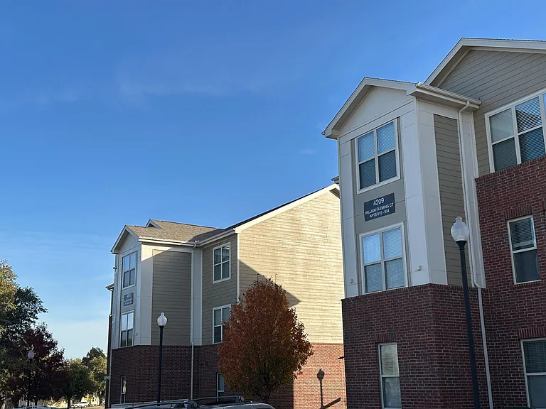 The Village on West Seminary — Photo 28