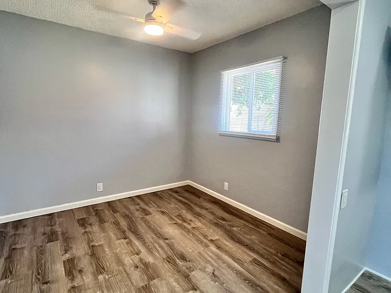 2618 Seaman Ave #2618 — Photo 6