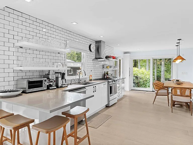 50 Highland Rd — Photo 10