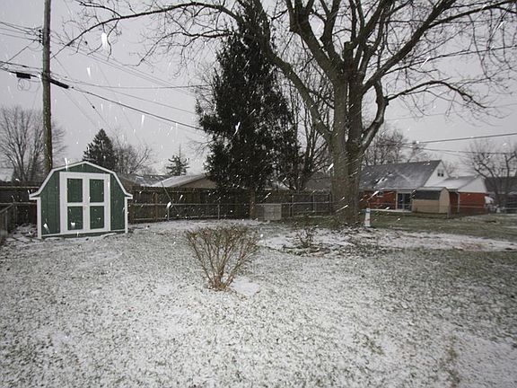 3rd image of 925 Candlewood Blvd