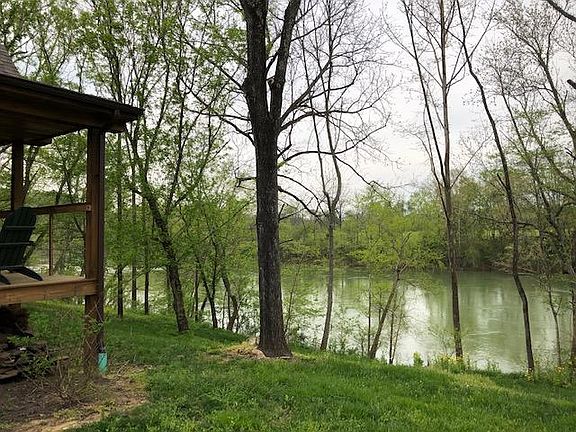 2nd image of 582 Campbells Ferry Ln
