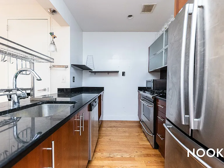 756 Myrtle Ave #4-I — Photo 4