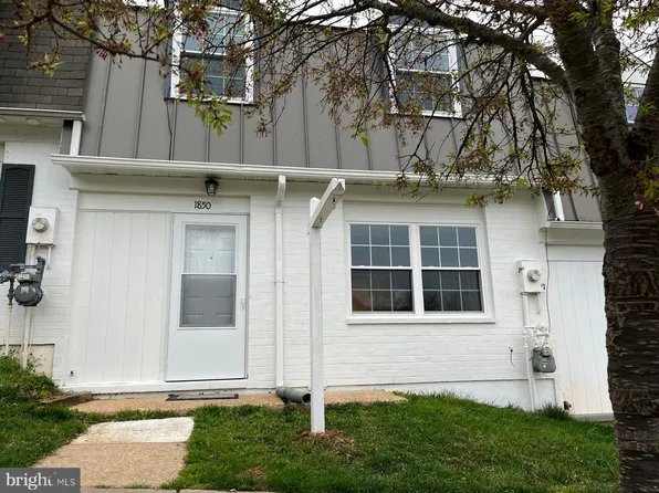 1850 Village Green Dr, Hyattsville, MD 20785