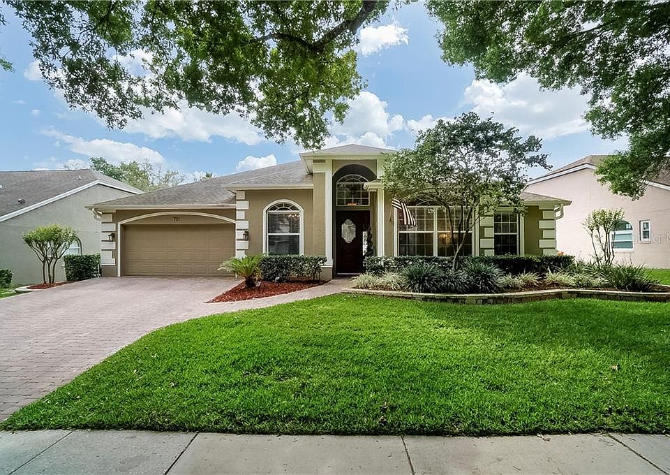 1st image of 721 S Lake Claire Cir