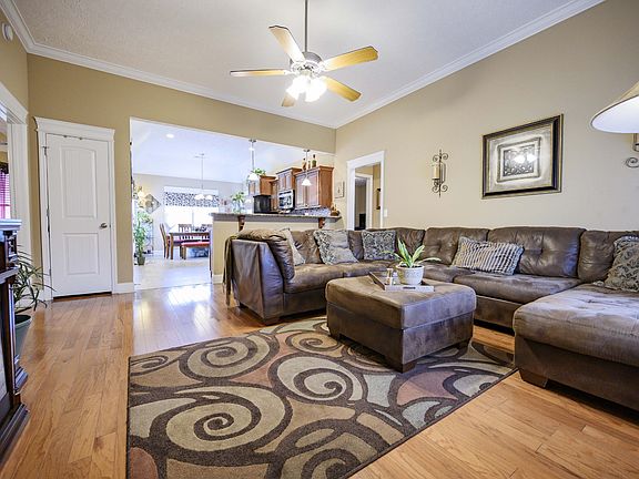 4th image of 2351 Foxworth Ct