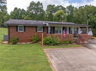 4491 Hoover Rd, Lincolnton, NC 28092