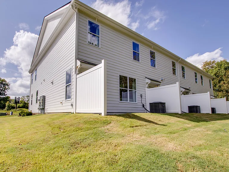 222 Dale Mires Ln — Photo 13