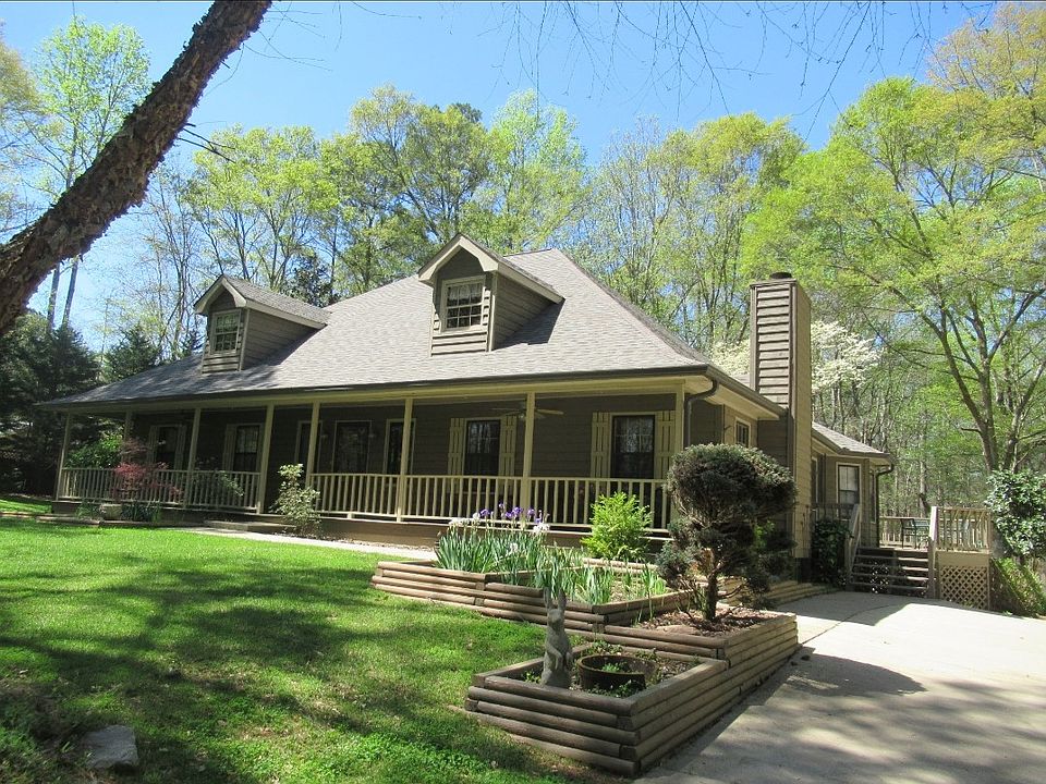 2nd image of 66 Tanglewood Rd