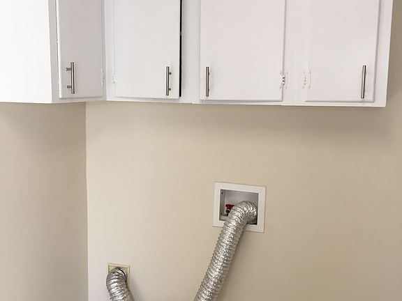 Washer/Dryer Hookup