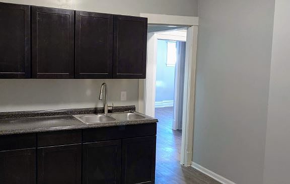 2nd image of 5759 W Augusta Blvd #1W