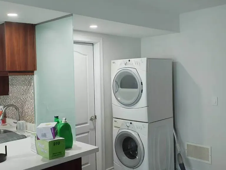 1334 Kestell Blvd #BSMNT — Photo 10
