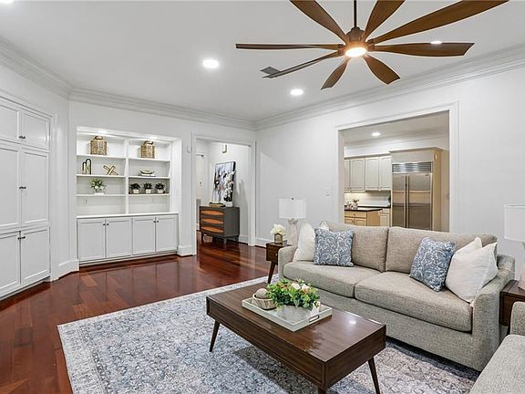 5th image of 2625 Labarre Ln