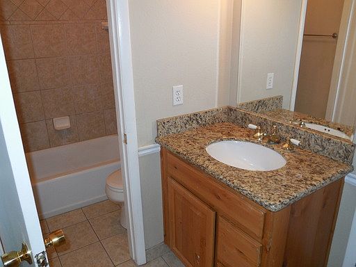 5th image of 406 E 3335 S APT 16