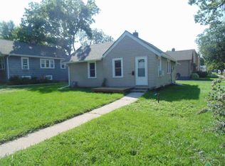 1319 W 6th St, Sioux Falls, SD 57104