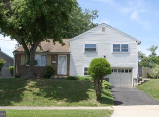 12 Russell Rd, New Castle, DE 19720