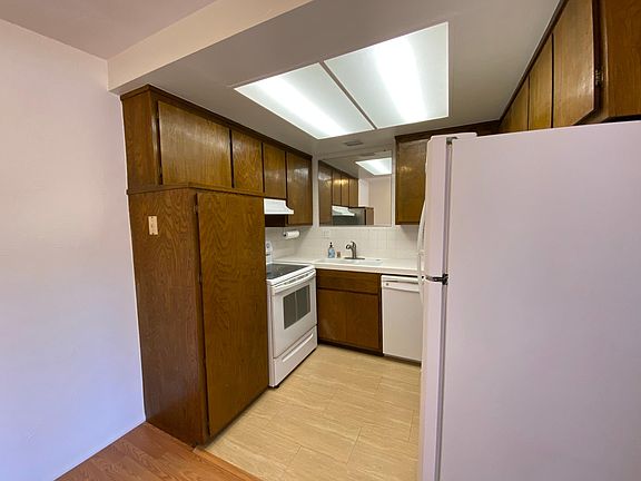 5th image of 25 W Pedregosa St