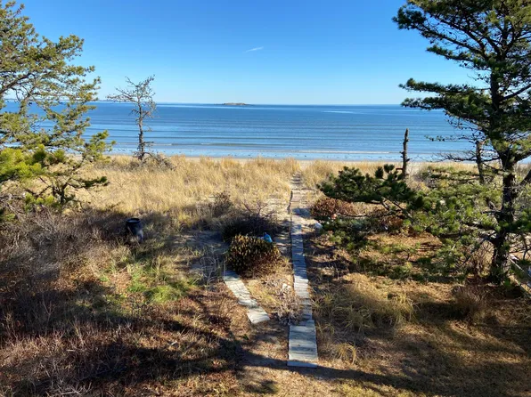 9 Pond Avenue, Saco, ME 04072